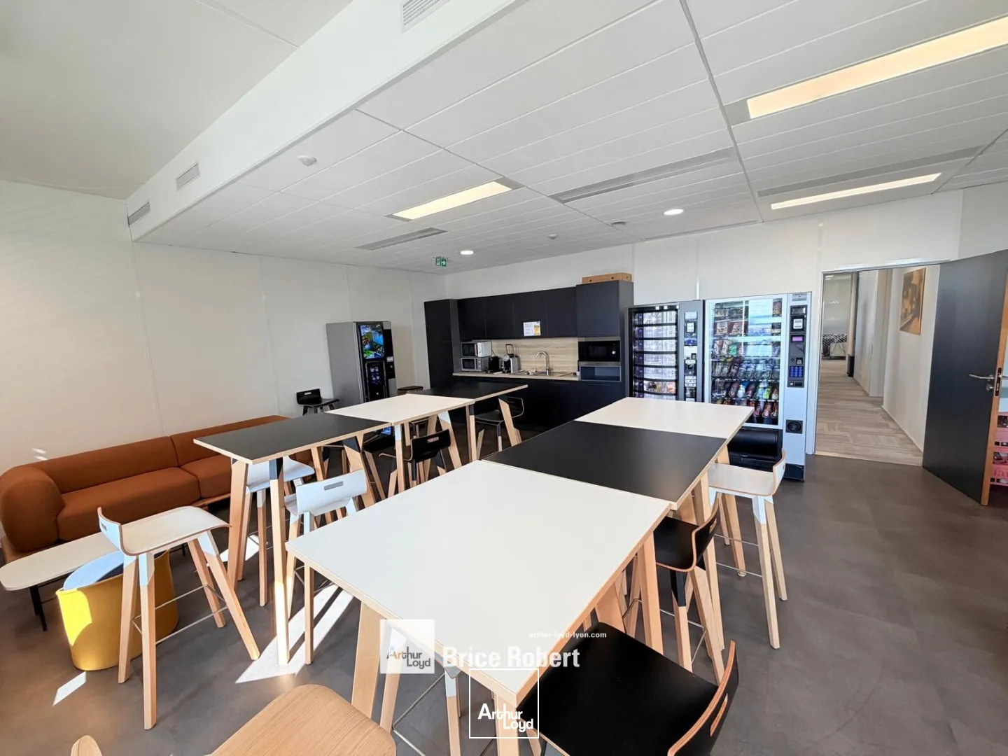 Bureaux - Location - VENISSIEUX - 69200 - 231.4-1512.2 - 7958015
