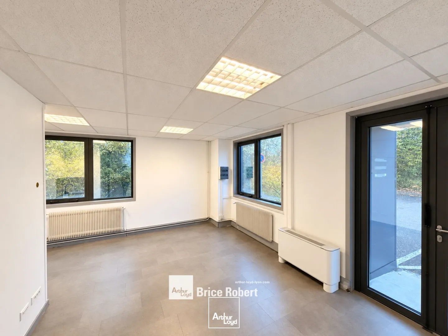 Locaux d'activité & Entrepôts - Location - DARDILLY - 69570 - 486-486 - 7958039