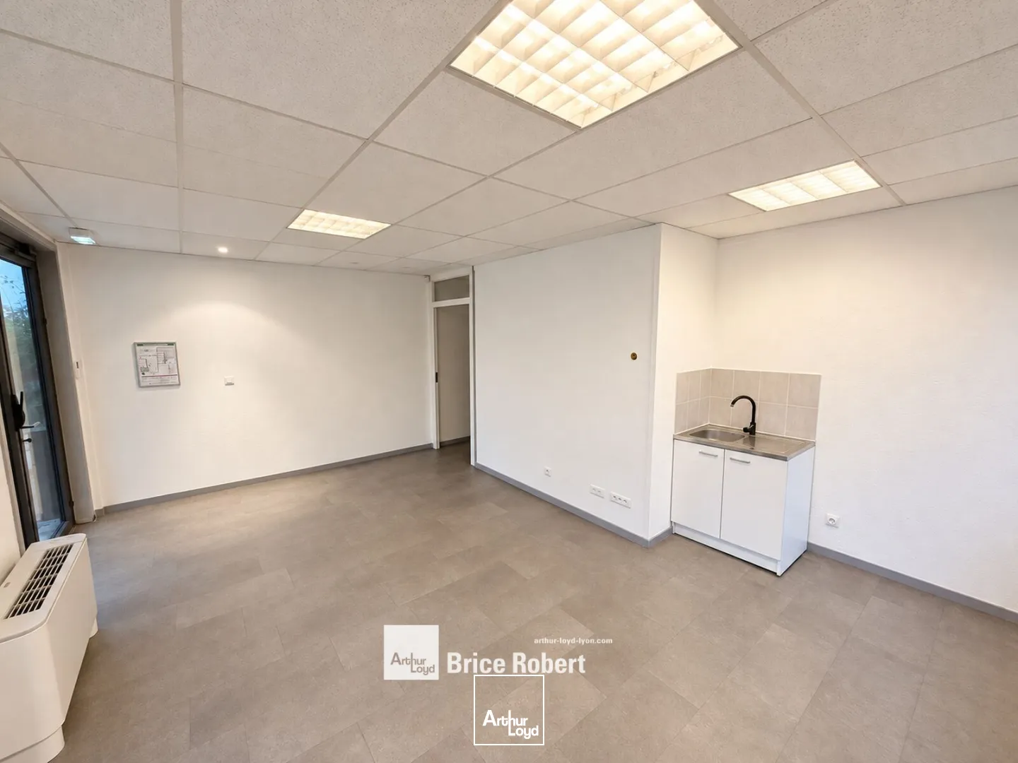 Locaux d'activité & Entrepôts - Location - DARDILLY - 69570 - 486-486 - 7958040