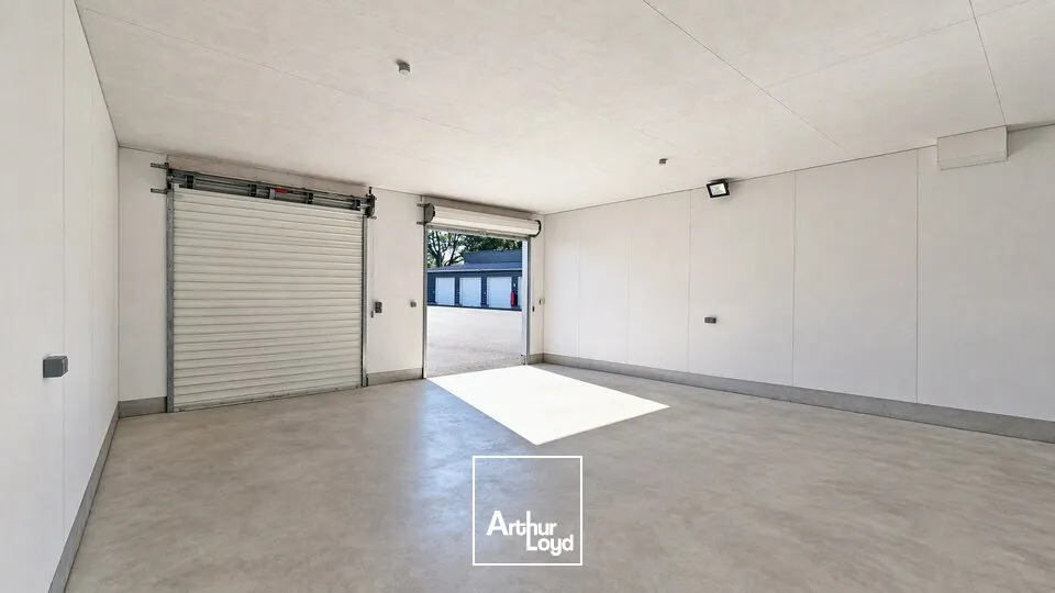 Locaux d'activité & Entrepôts - Location - POITIERS - 86000 - 56-56 - 7958276