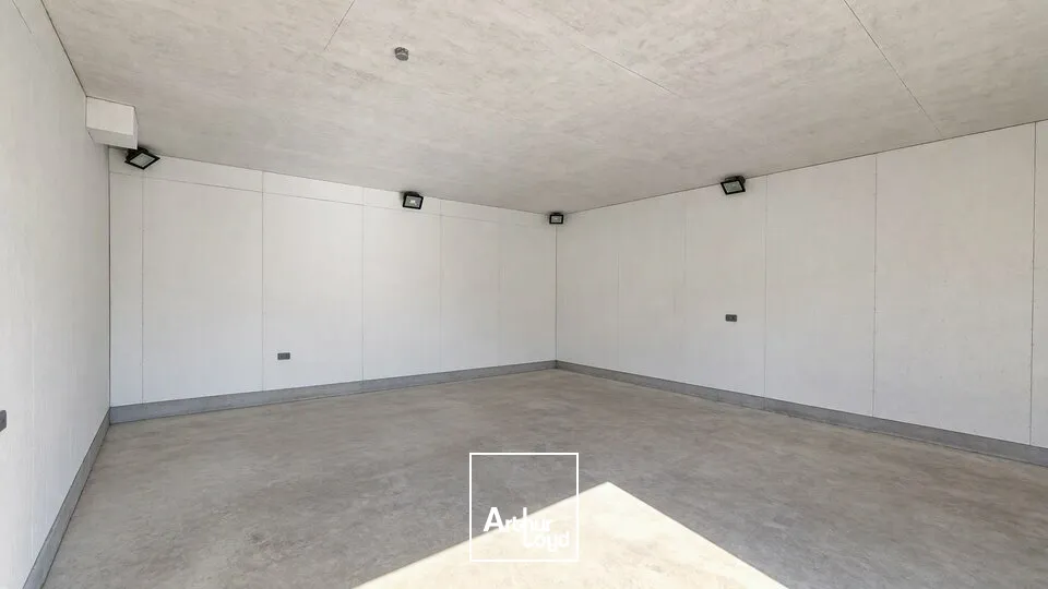 Locaux d'activité & Entrepôts - Location - POITIERS - 86000 - 56-56 - 7958277