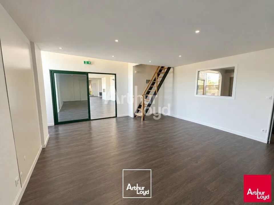 Locaux d'activité & Entrepôts - Location - LA MÉZIÈRE - 35520 - 300-300 - 7958287