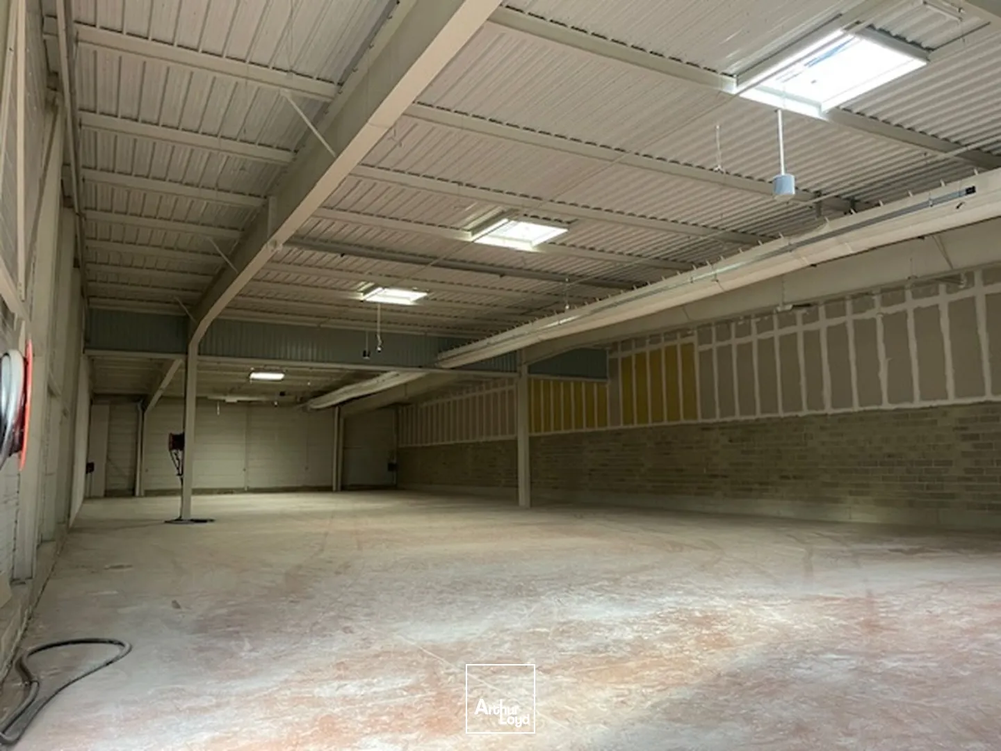 Locaux commerciaux - Vente - SOISSONS - 02200 - 1750-2200 - 7958319