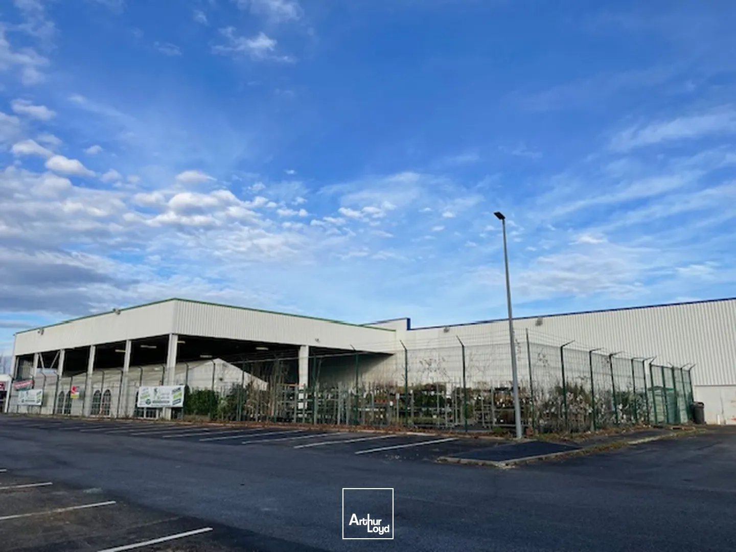 Locaux commerciaux - Vente - SOISSONS - 02200 - 1750-2200 - 7958322