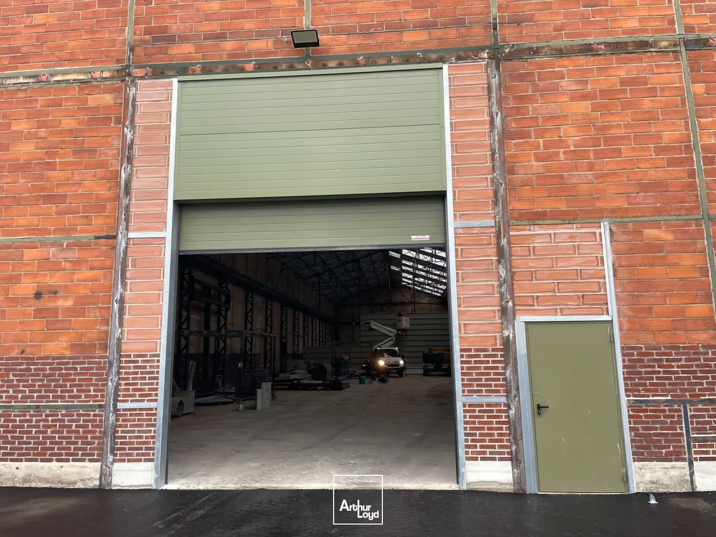 Locaux d'activité & Entrepôts - Location - BILLY SUR AISNE - 02200 - 700-700 - 7958328