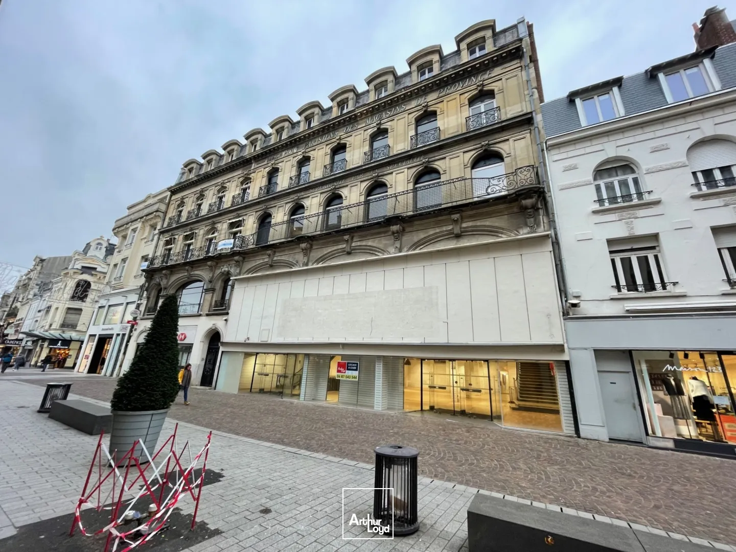 Locaux commerciaux - Location - SAINT QUENTIN - 02100 - 1979-1979 - 7958329