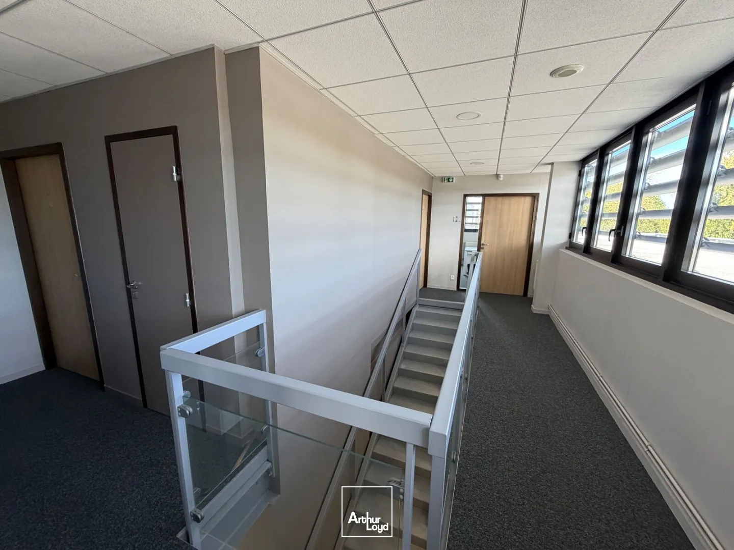 Bureaux - Location - LACROIX SAINT OUEN - 60610 - 21.06-21.06 - 7958401