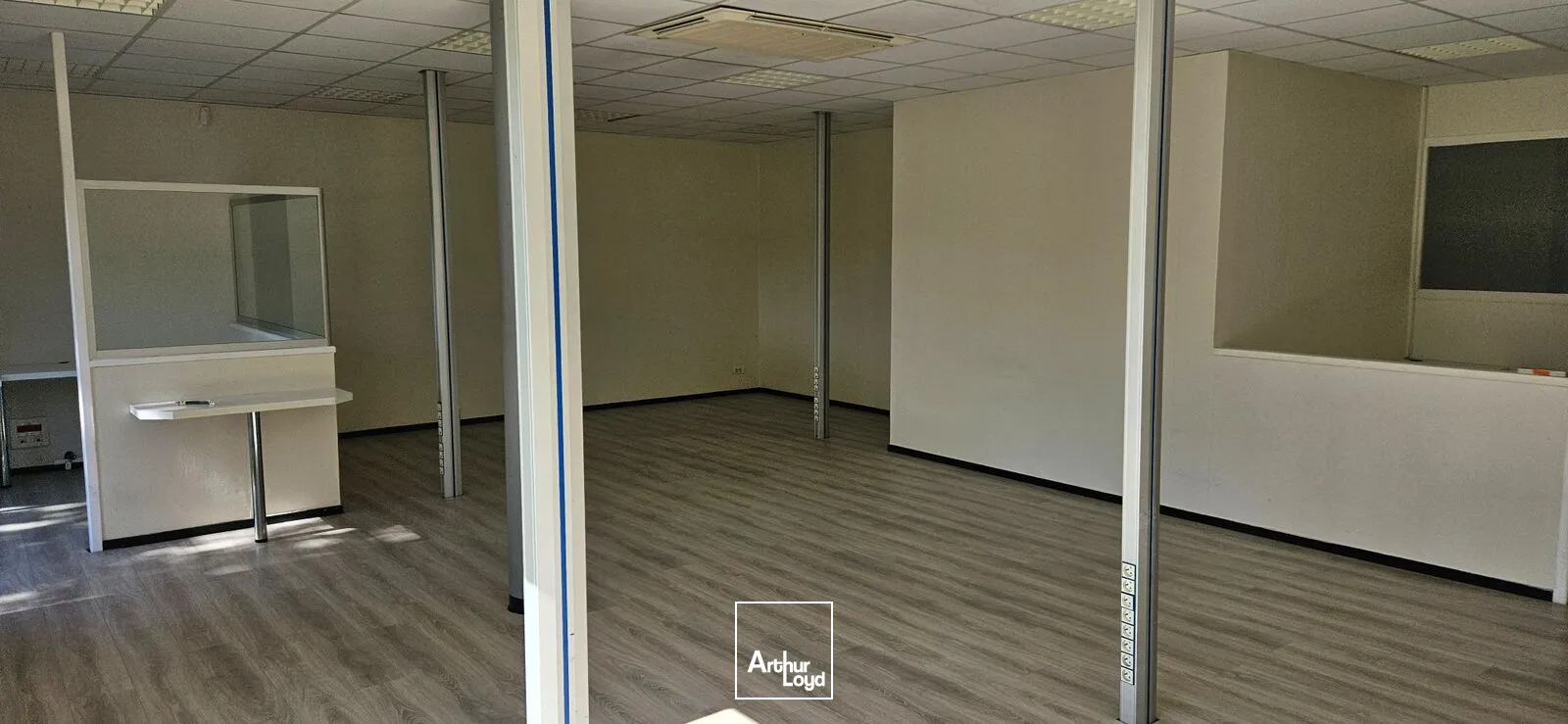 Bureaux - Location - FLOIRAC - 33270 - 80.32-80.32 - 7958537