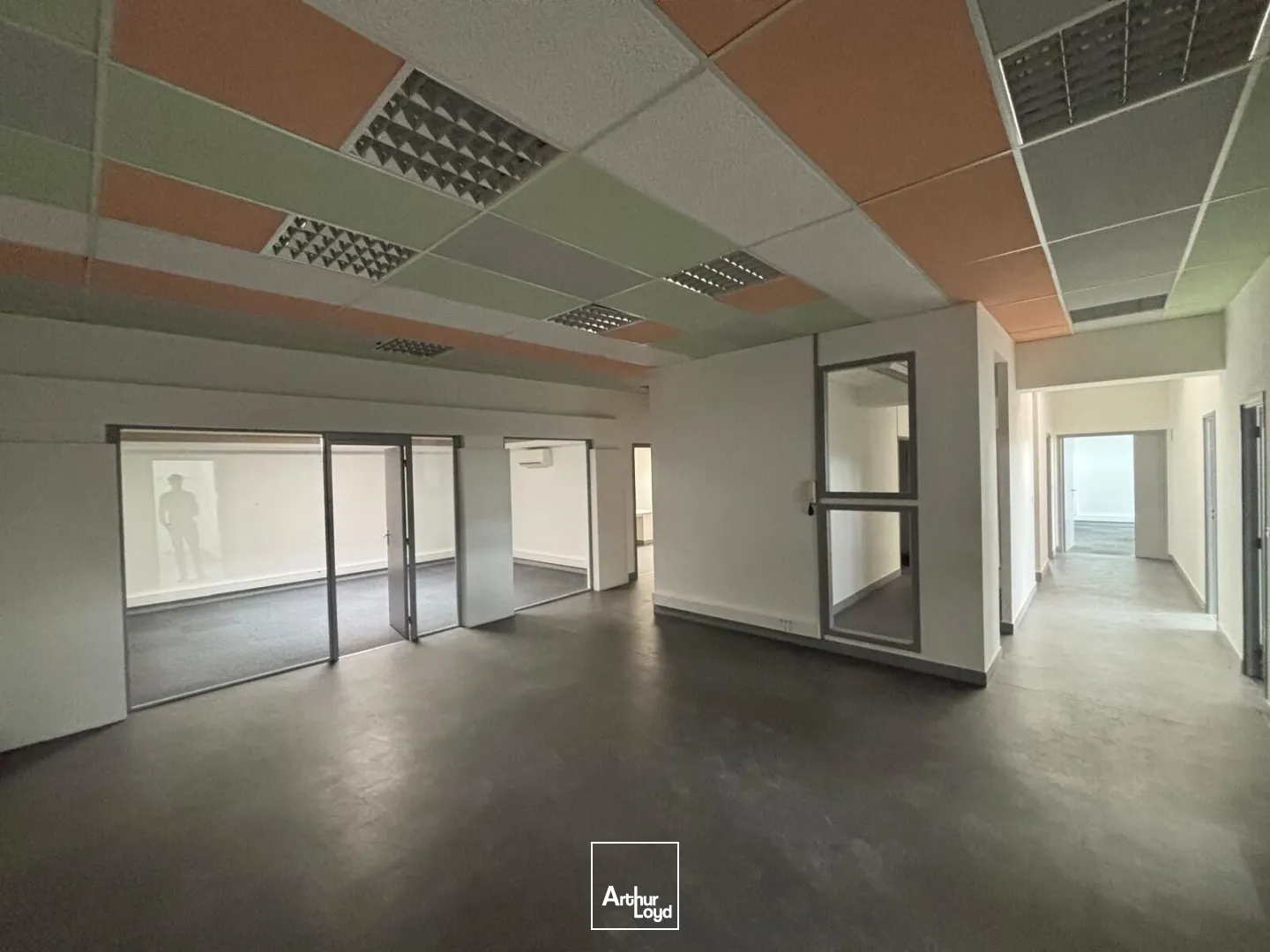 Bureaux - Location - ARTIGUES PRES BORDEAUX - 33370 - 20-517 - 7958599