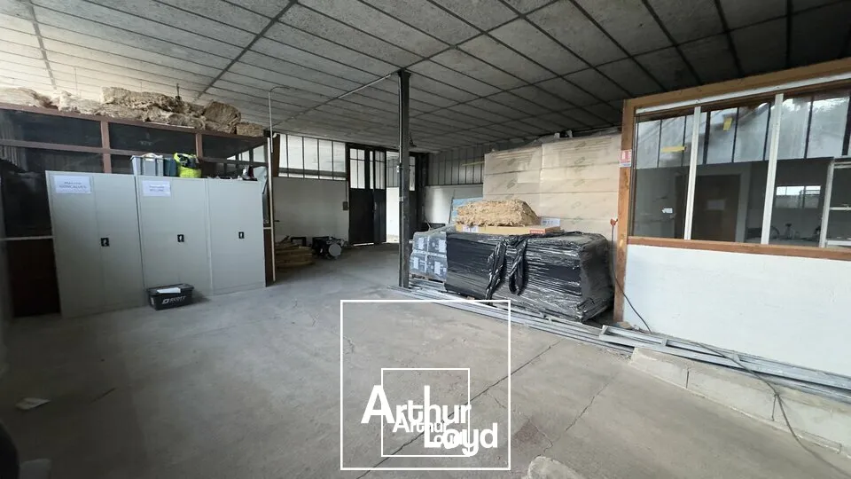 Locaux d'activité & Entrepôts - Location - BRIVE-LA-GAILLARDE - 19100 - 940-940 - 7959338
