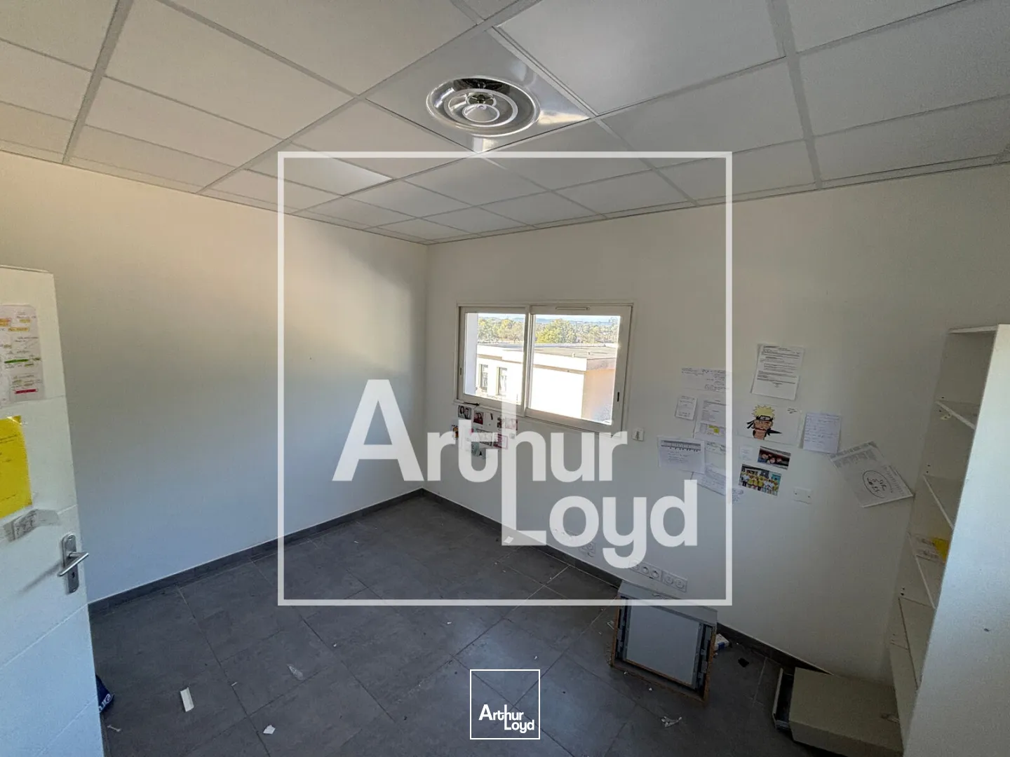 Locaux commerciaux - Location - LA CALMETTE - 30190 - 585-585 - 7959502
