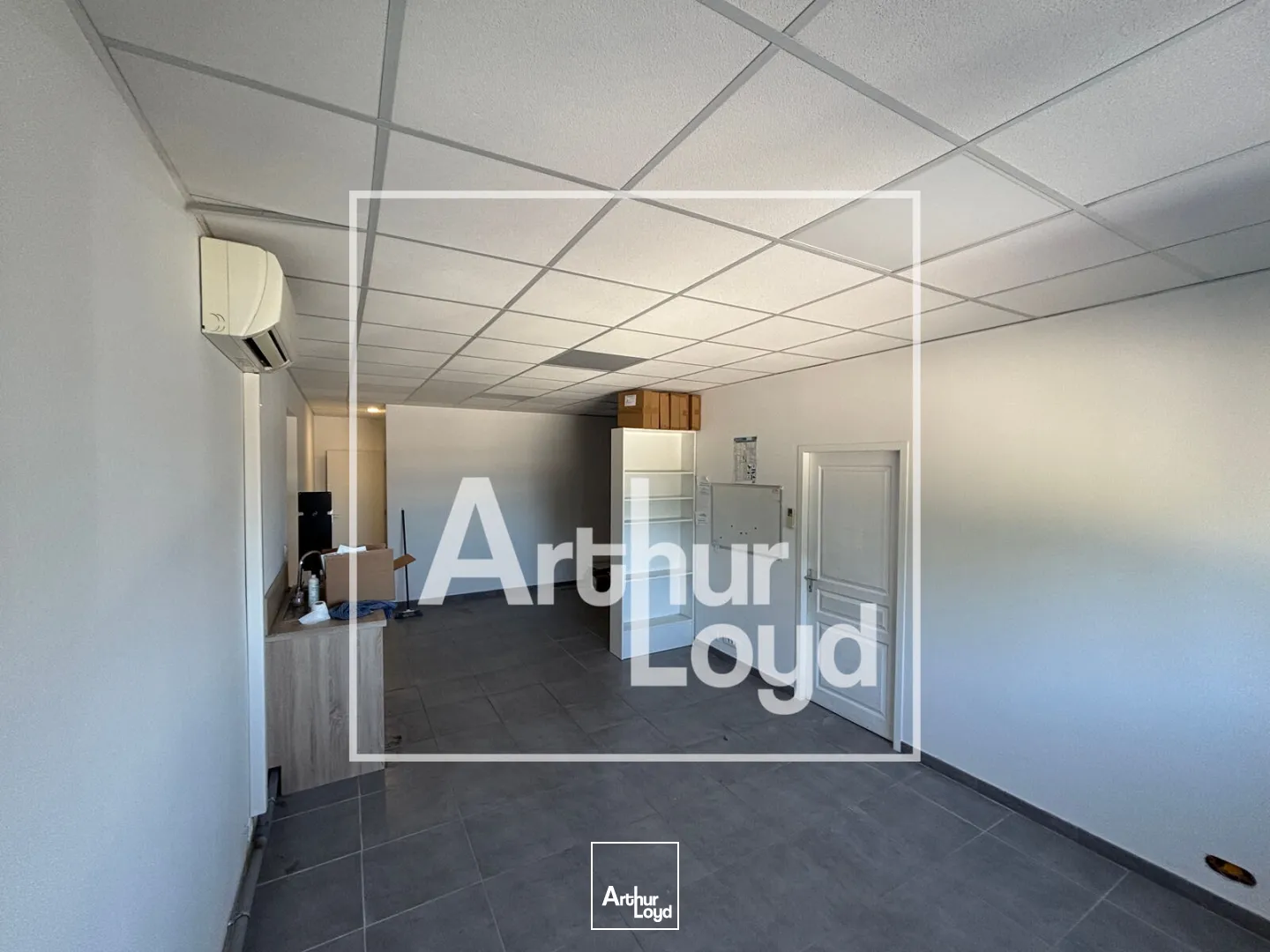 Locaux commerciaux - Location - LA CALMETTE - 30190 - 585-585 - 7959504