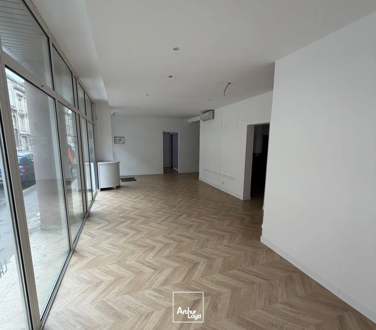Locaux commerciaux - Location - BORDEAUX - 33000 - 174-174 - 7959610