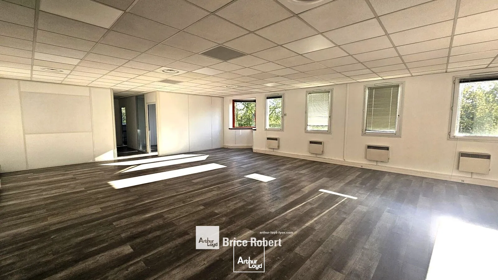 Bureaux - Location - LYON - 69007 - 152-327 - 7960244