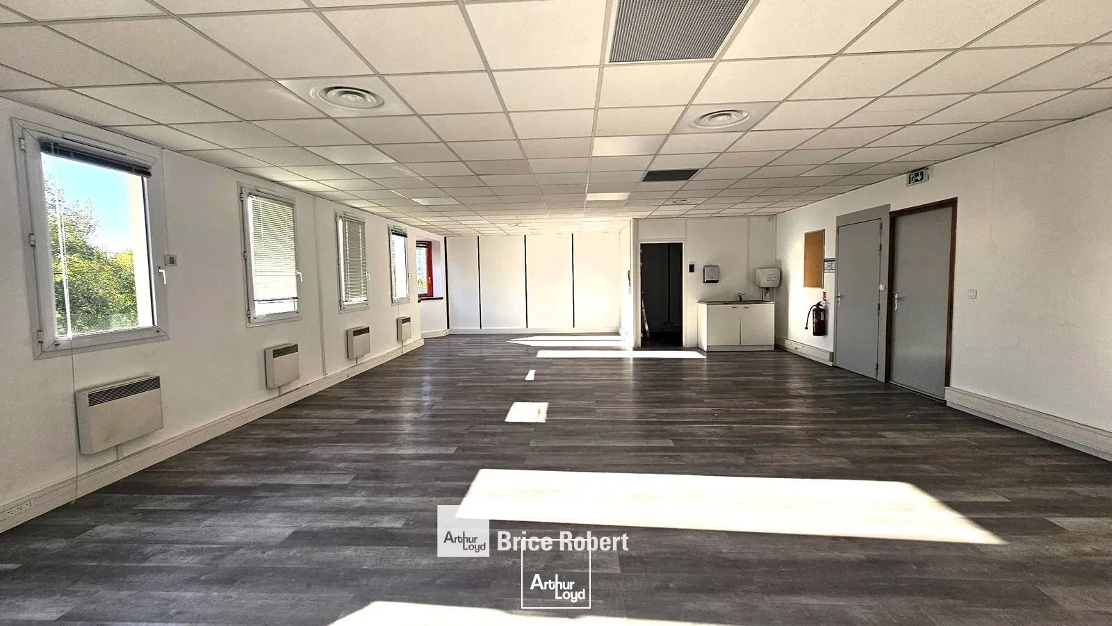 Bureaux - Location - LYON - 69007 - 152-327 - 7960245