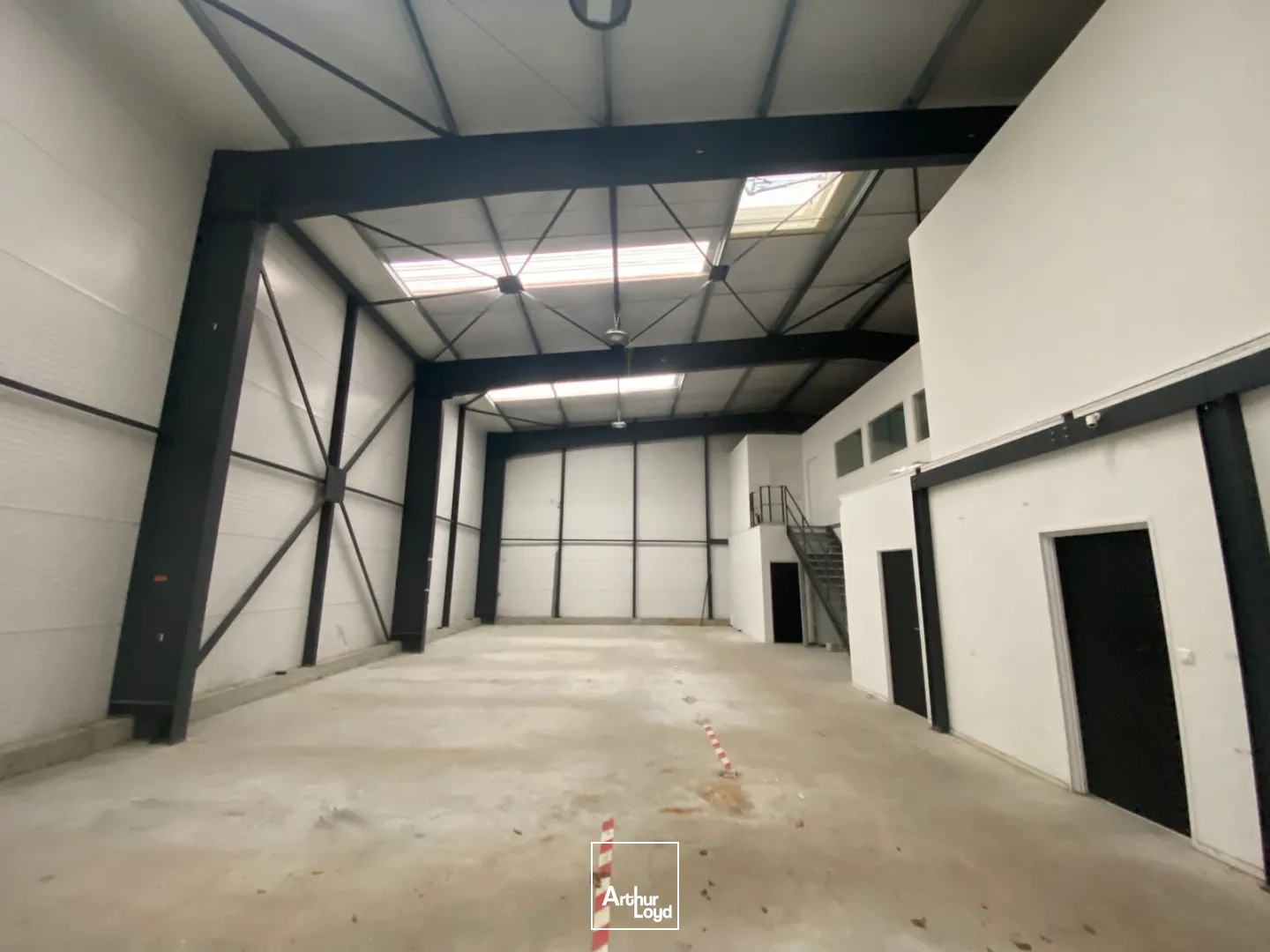 Locaux d'activité & Entrepôts - Vente - CRACH - 56950 - 594-594 - 7962394