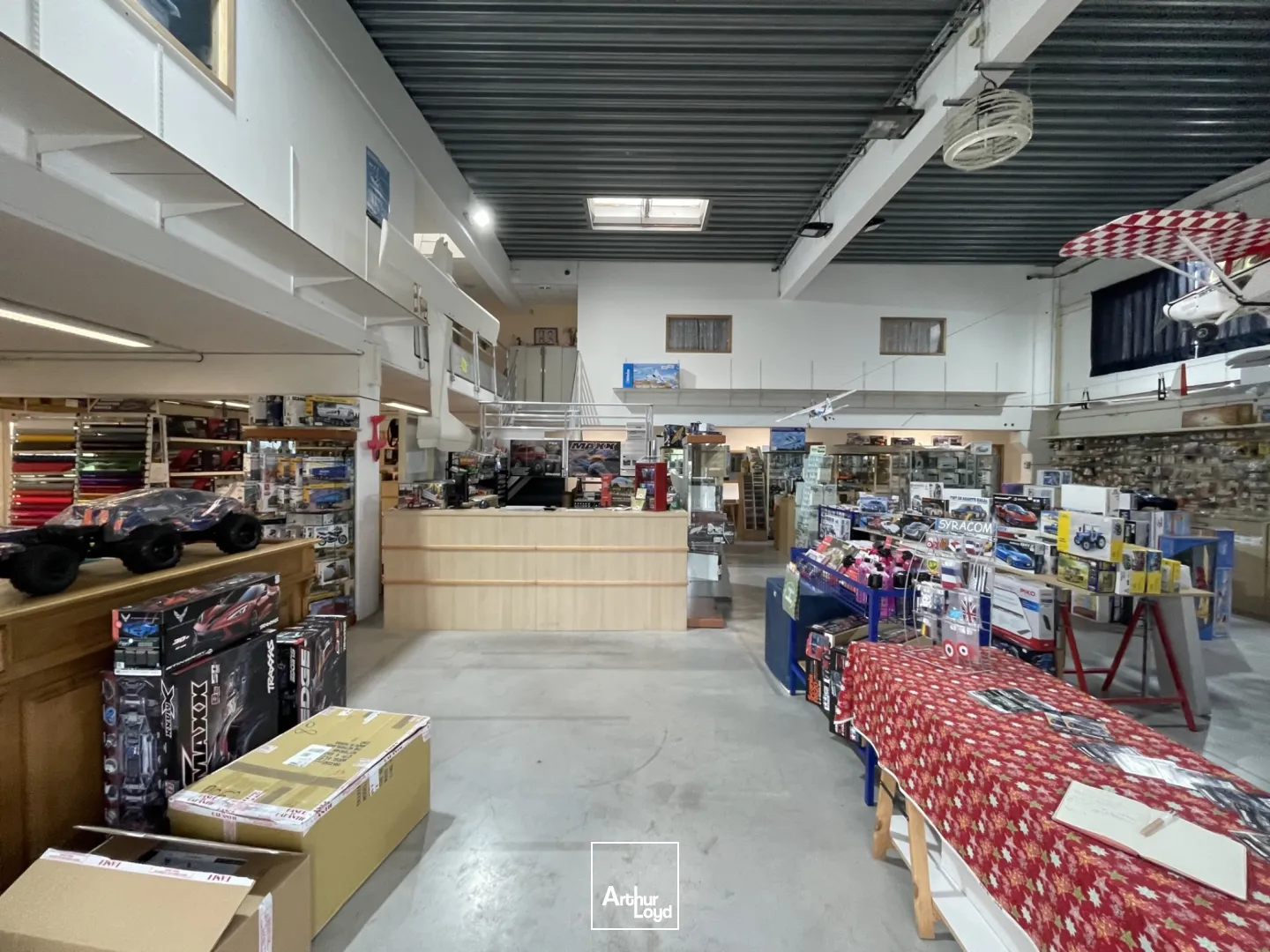 Locaux d'activité & Entrepôts - Location - ESLETTES - 76710 - 504-504 - 7962464