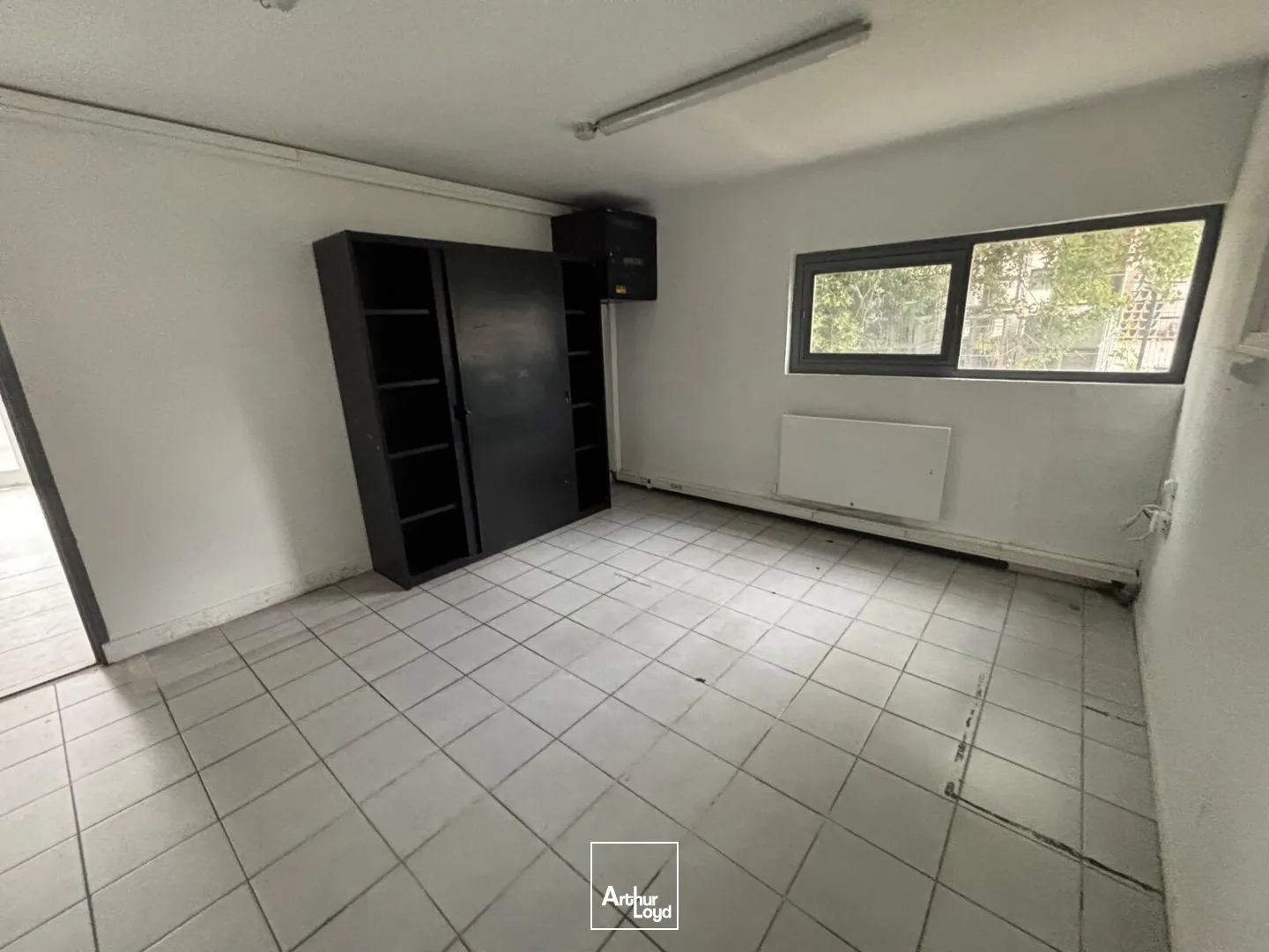 Locaux d'activité & Entrepôts - Location - SOTTEVILLE LES ROUEN - 76300 - 700-700 - 7962479