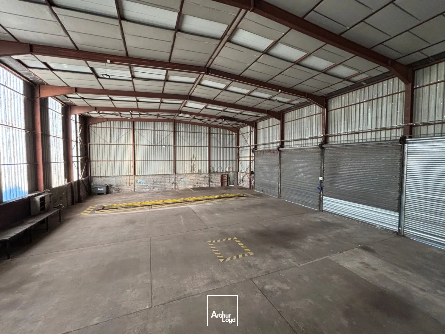Locaux d'activité & Entrepôts - Location - SOTTEVILLE LES ROUEN - 76300 - 700-700 - 7962476