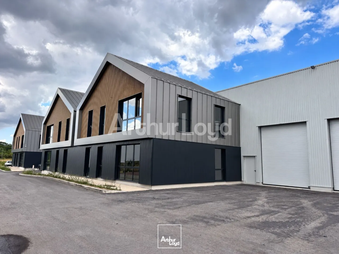 Locaux d'activité & Entrepôts - Location - VILLENEUVE D'ASCQ - 59650 - 786-786 - 7967355