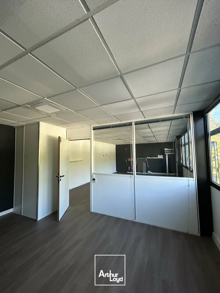 Bureaux - Location - LE BOURGET-DU-LAC - 73370 - 51-51 - 7969790