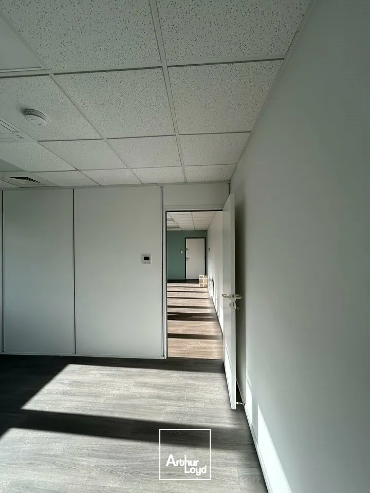 Bureaux - Location - LE BOURGET DU LAC - 73370 - 50-50 - 7969794