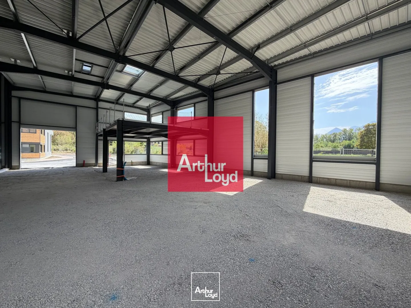 Locaux d'activité & Entrepôts - Location - LE PONT DE CLAIX - 38800 - 333-669 - 7972385
