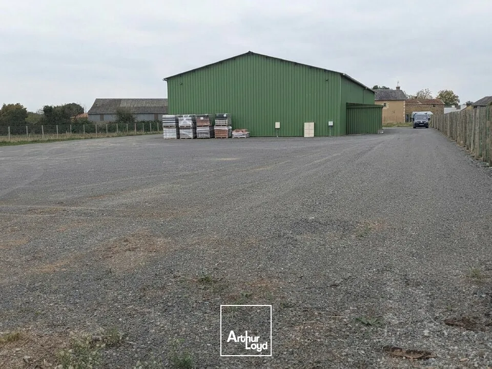 Locaux d'activité & Entrepôts - Vente - ASLONNES - 86340 - 787-787 - 7979392