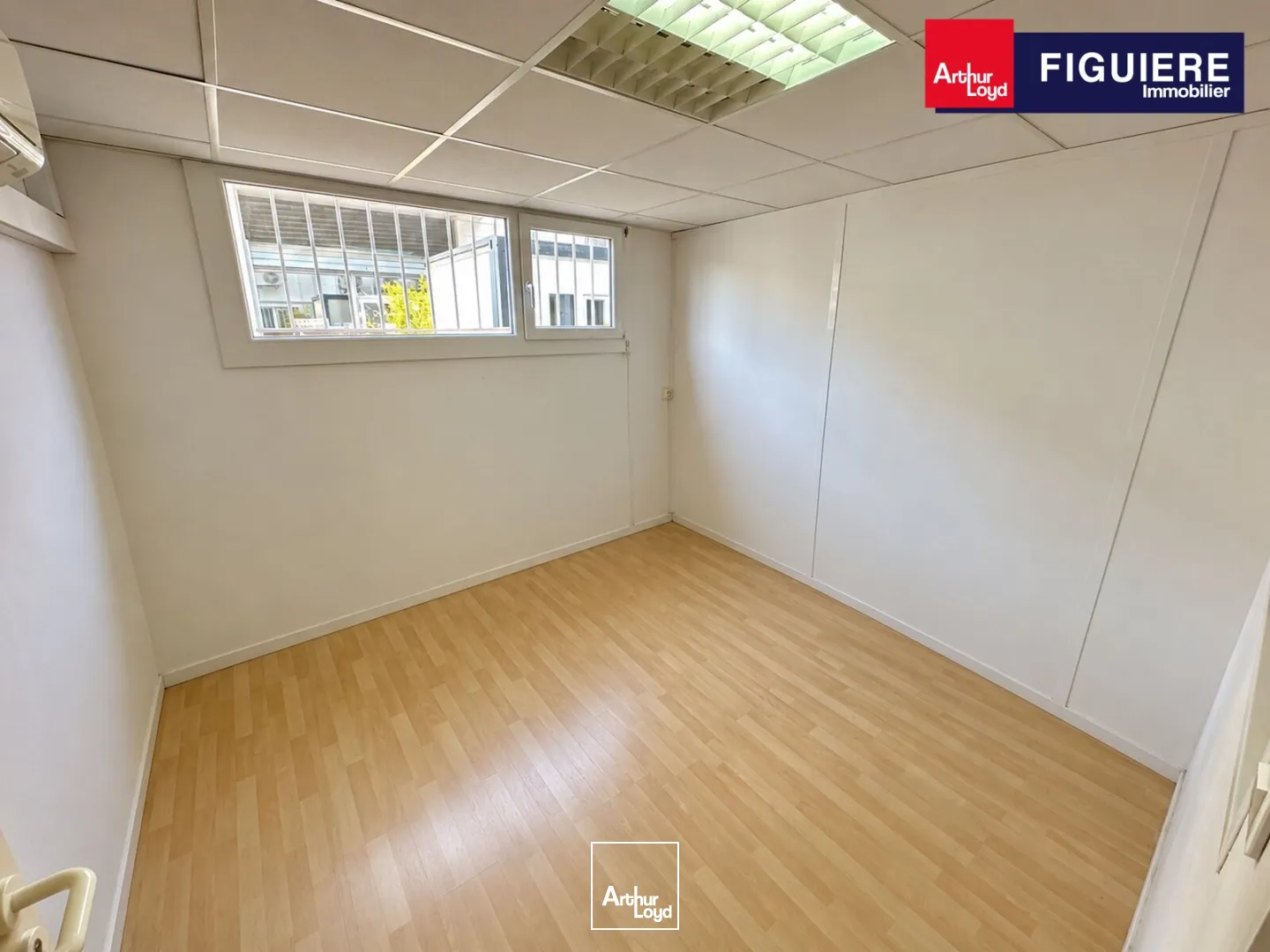 Bureaux - Vente - VENELLES - 13770 - 153.22-153.22 - 7979530