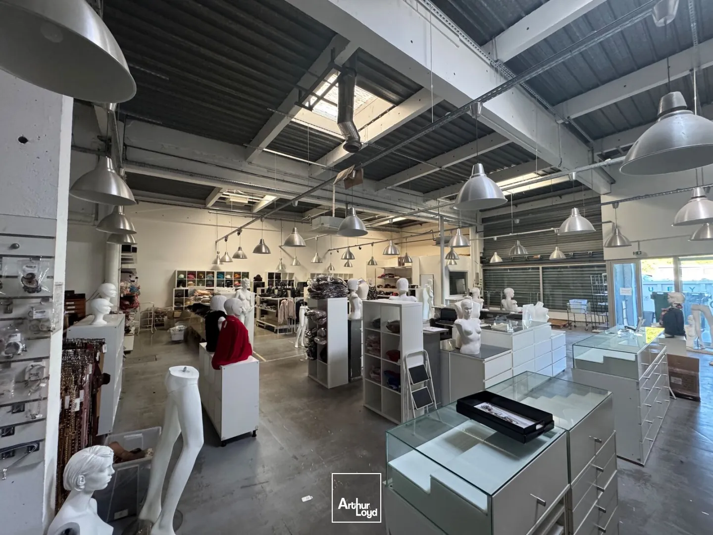 Locaux commerciaux - Location - BORDEAUX - 33000 - 180-797 - 7979667
