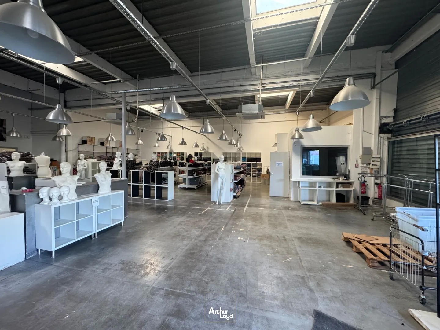 Locaux commerciaux - Location - BORDEAUX - 33000 - 180-797 - 7979666