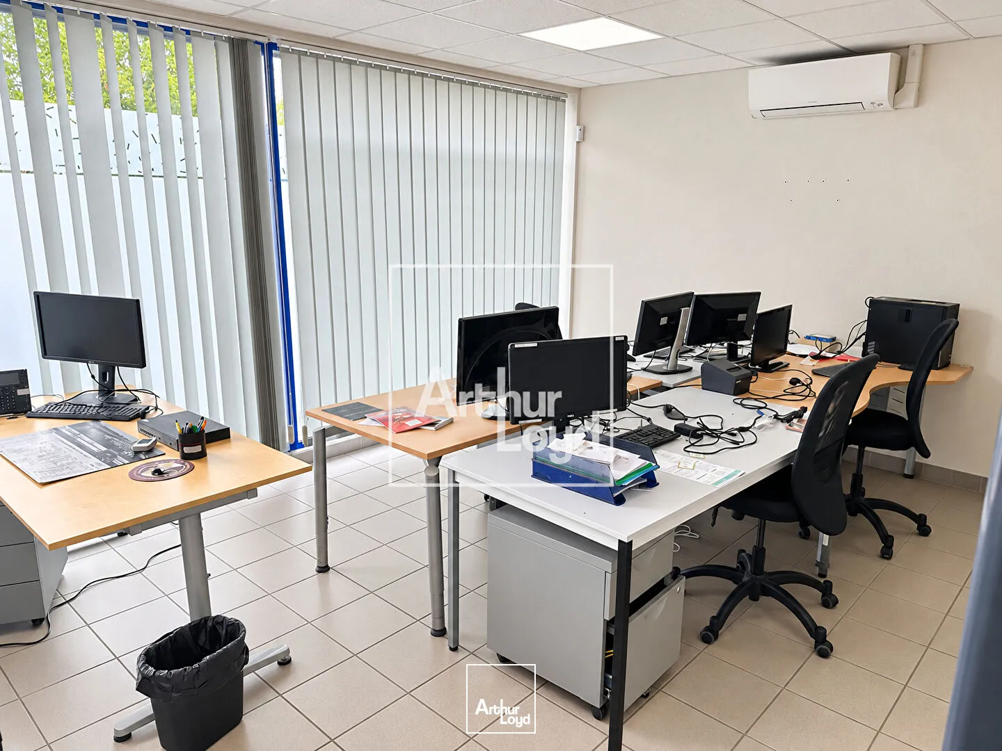 Locaux commerciaux - Location - LIMOGES - 87280 - 240-240 - 7980203