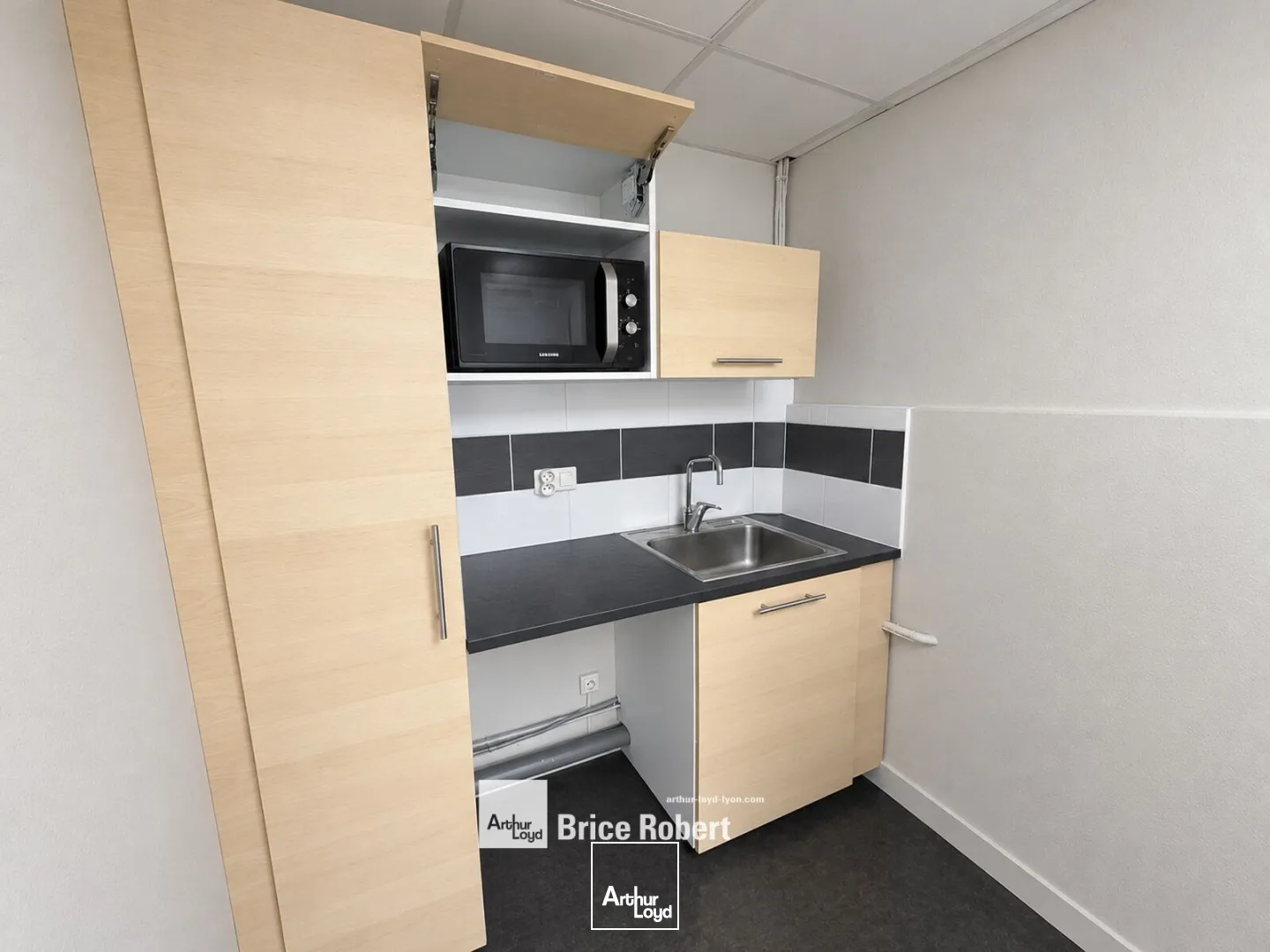 Bureaux - Location - LYON - 69006 - 100-100 - 7980297