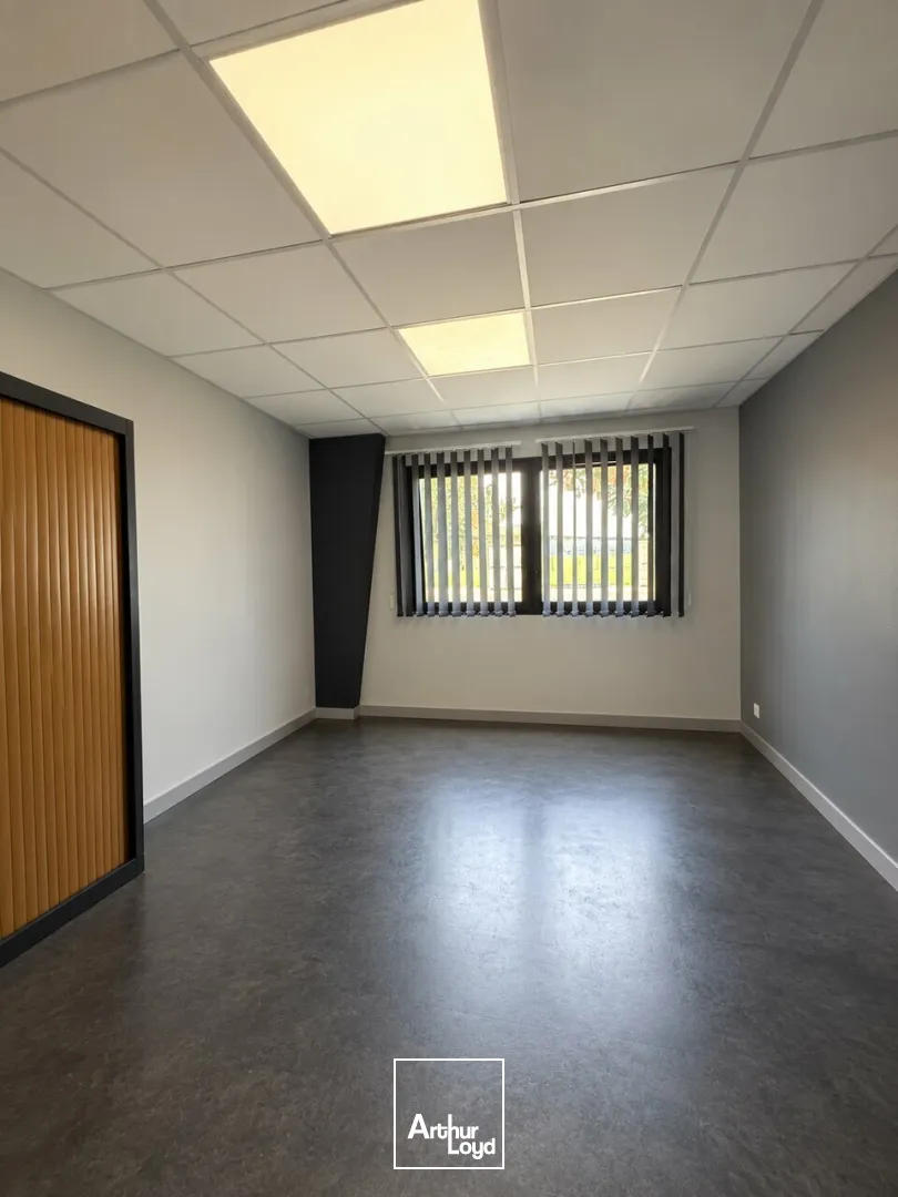Bureaux - Location - SAINT-PANTALÉON-DE-LARCHE - 19600 - 175-175 - 7980364