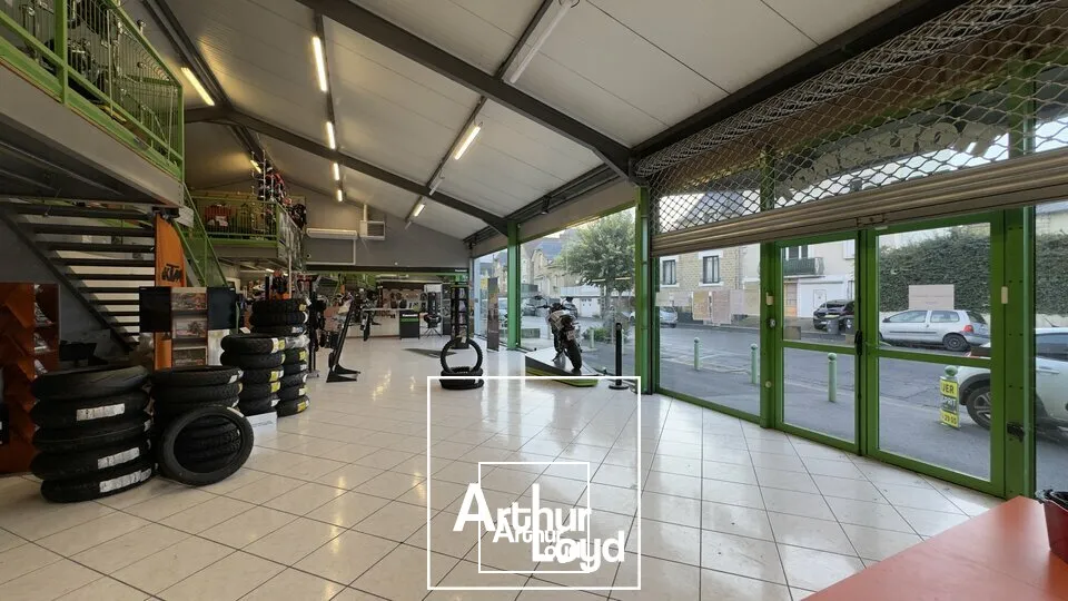 Locaux commerciaux - Location - BRIVE-LA-GAILLARDE - 19100 - 300-300 - 7980372