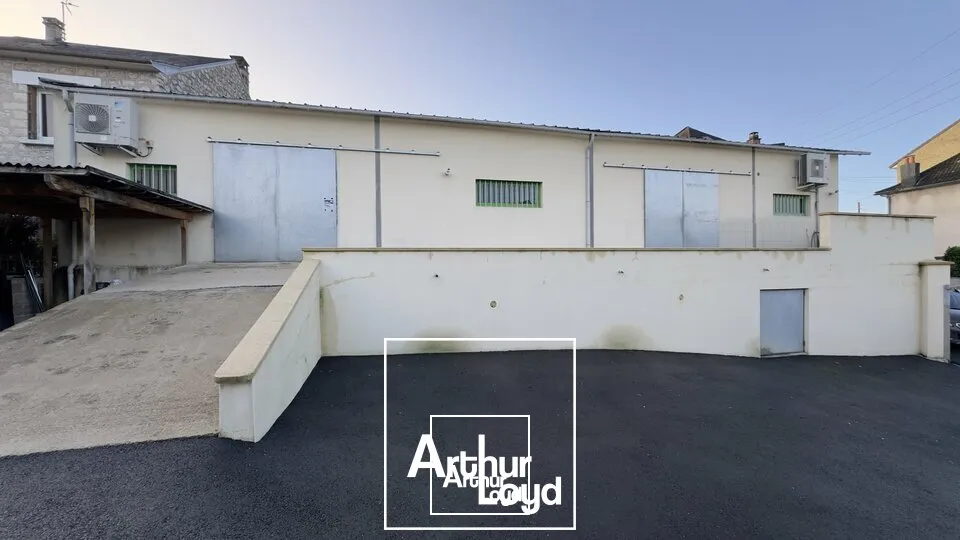 Locaux commerciaux - Location - BRIVE-LA-GAILLARDE - 19100 - 300-300 - 7980375
