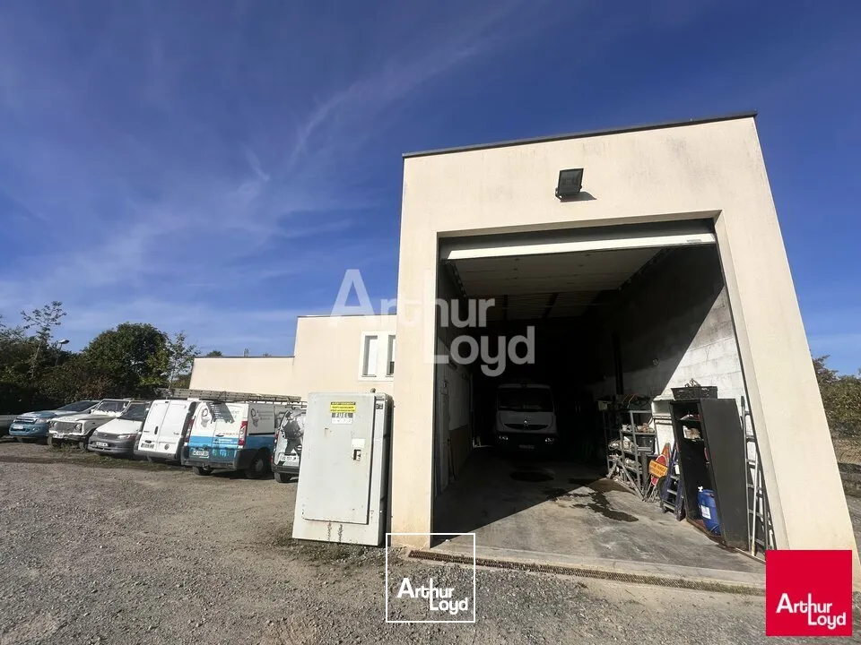 Locaux d'activité & Entrepôts - Vente - BOURGBARRÉ - 35230 - 400-400 - 7980405
