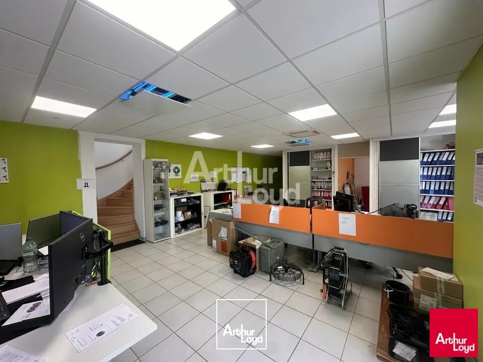 Locaux d'activité & Entrepôts - Vente - BOURGBARRÉ - 35230 - 400-400 - 7980408
