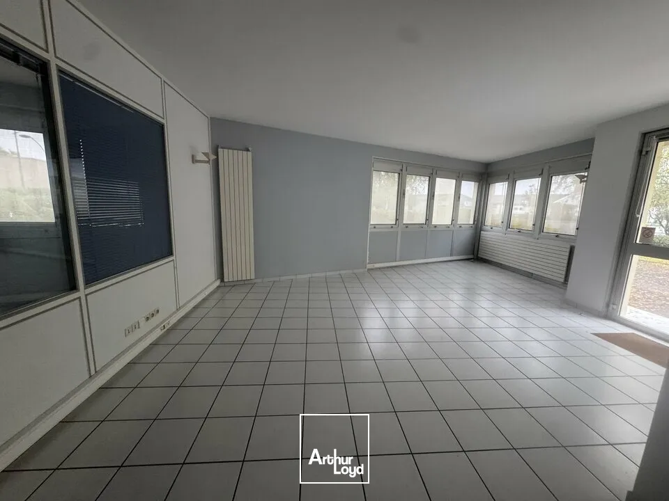 Locaux d'activité & Entrepôts - Location - JOUE LES TOURS - 37300 - 410-410 - 7980451