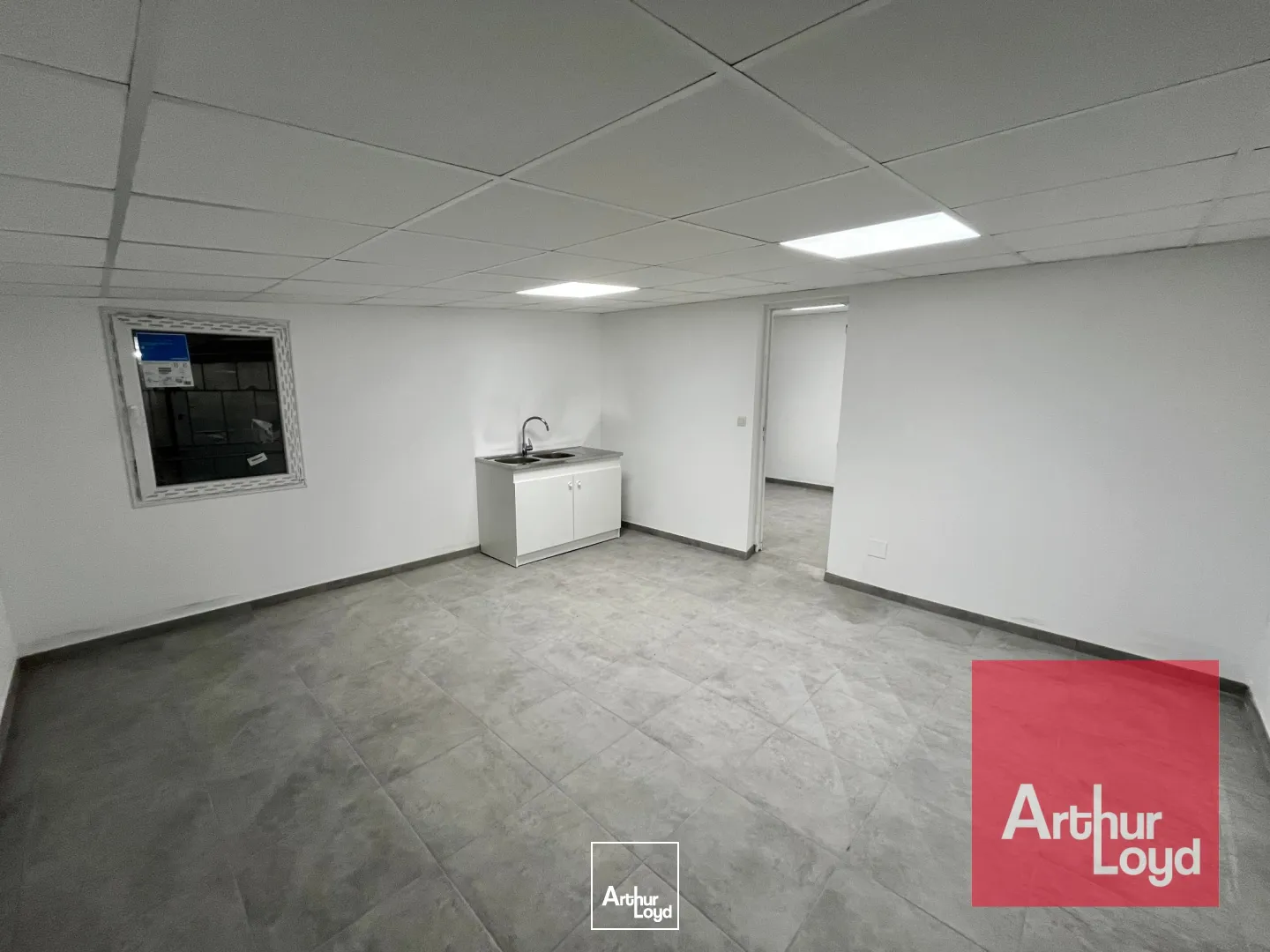 Locaux d'activité & Entrepôts - Location - SAINT JEAN DE VEDAS - 34430 - 600-600 - 7980730