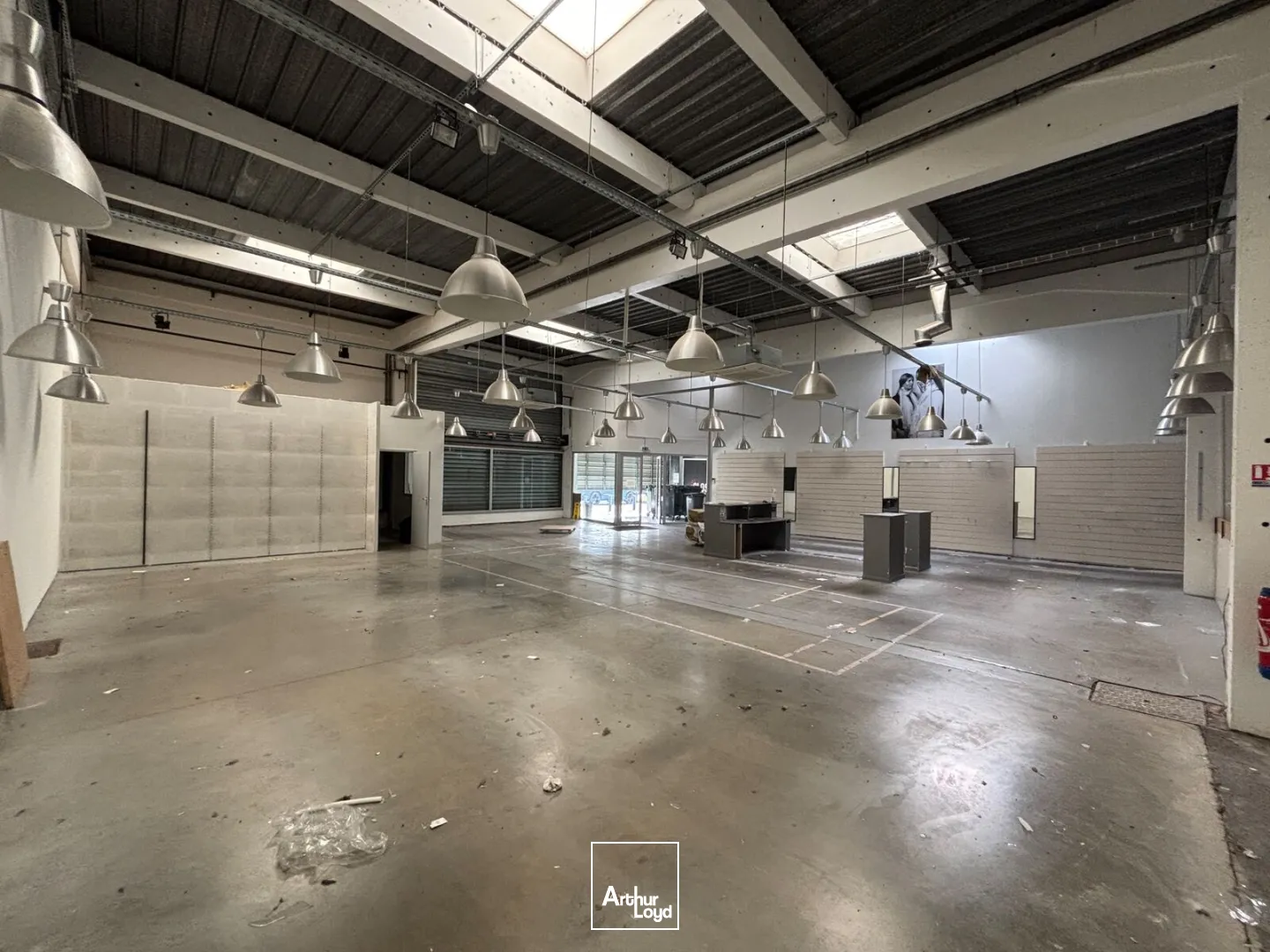 Locaux commerciaux - Location - BORDEAUX - 33000 - 267-617 - 7980751