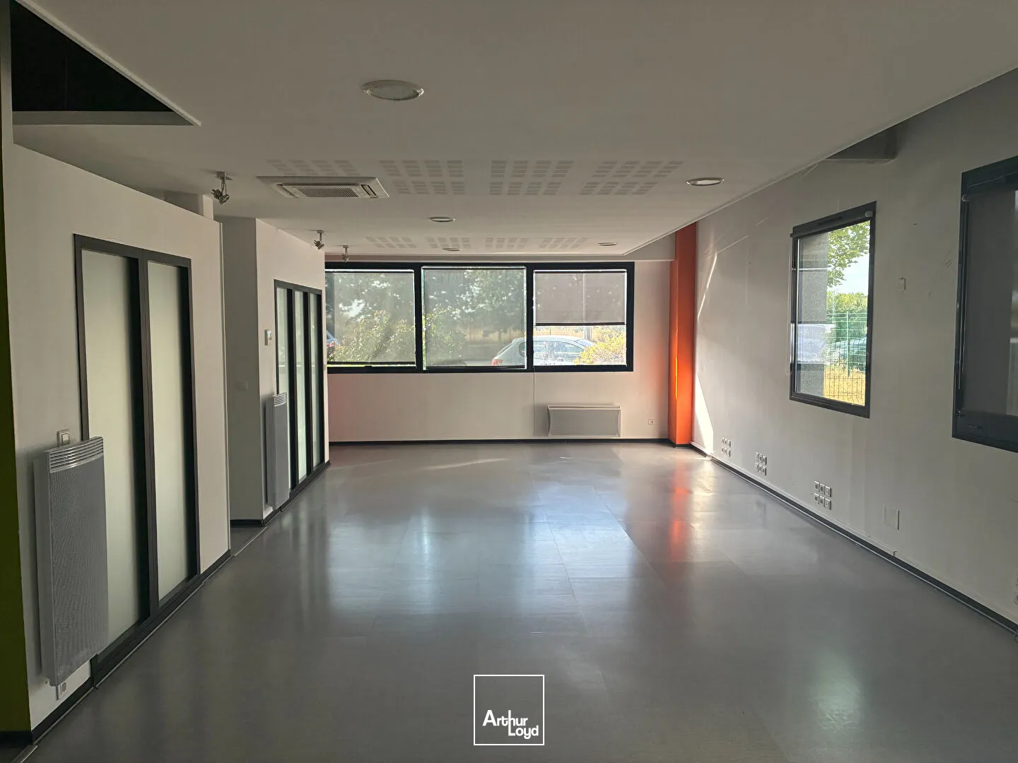 Bureaux - Location - LA ROCHELLE - 17000 - 141-141 - 7981212