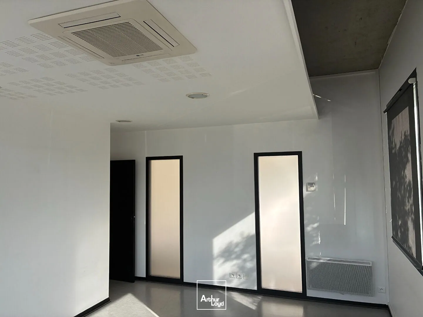 Bureaux - Location - LA ROCHELLE - 17000 - 141-141 - 7981215