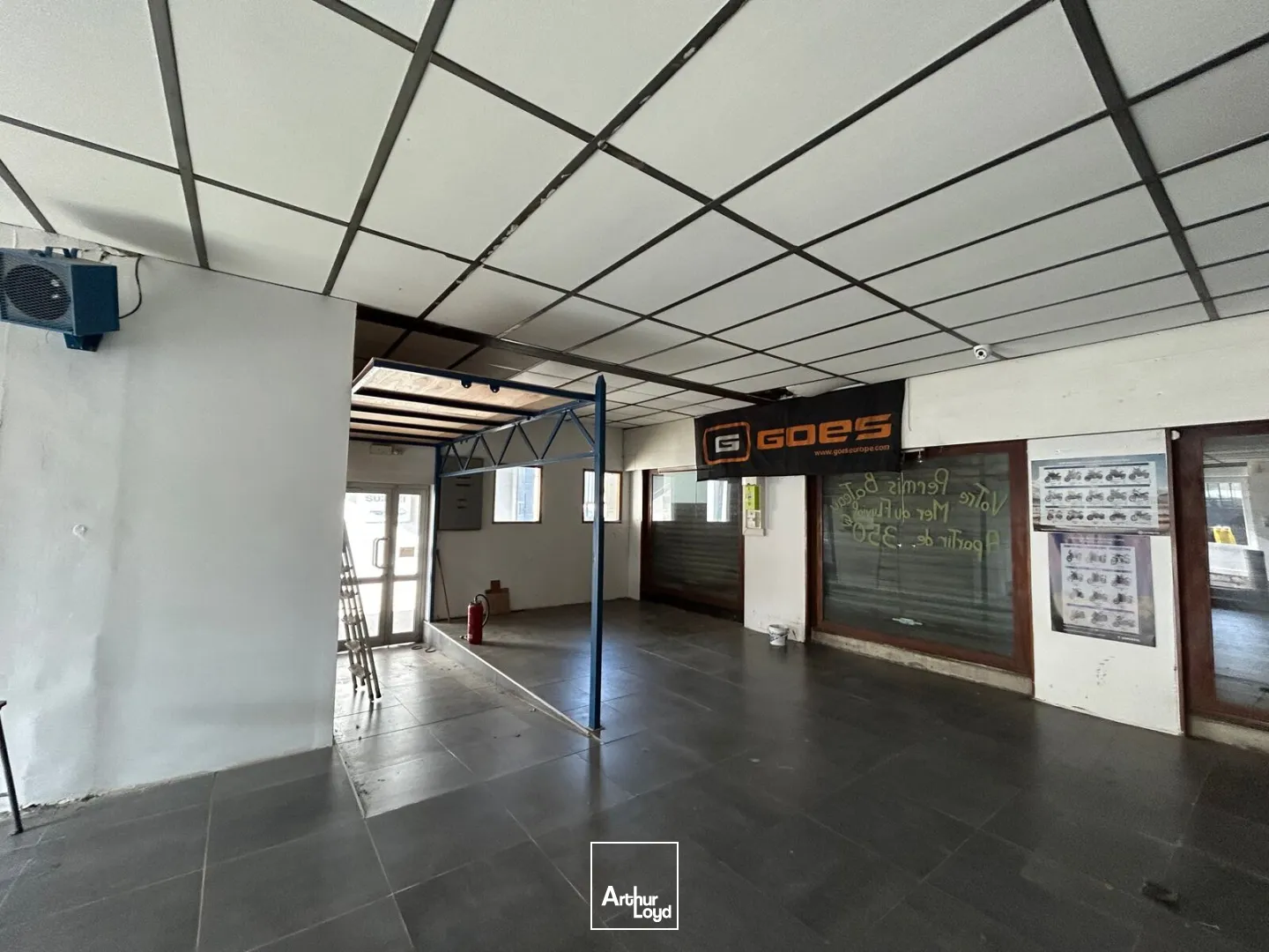 Locaux commerciaux - Location - SAINT QUENTIN - 02100 - 453-453 - 7981532