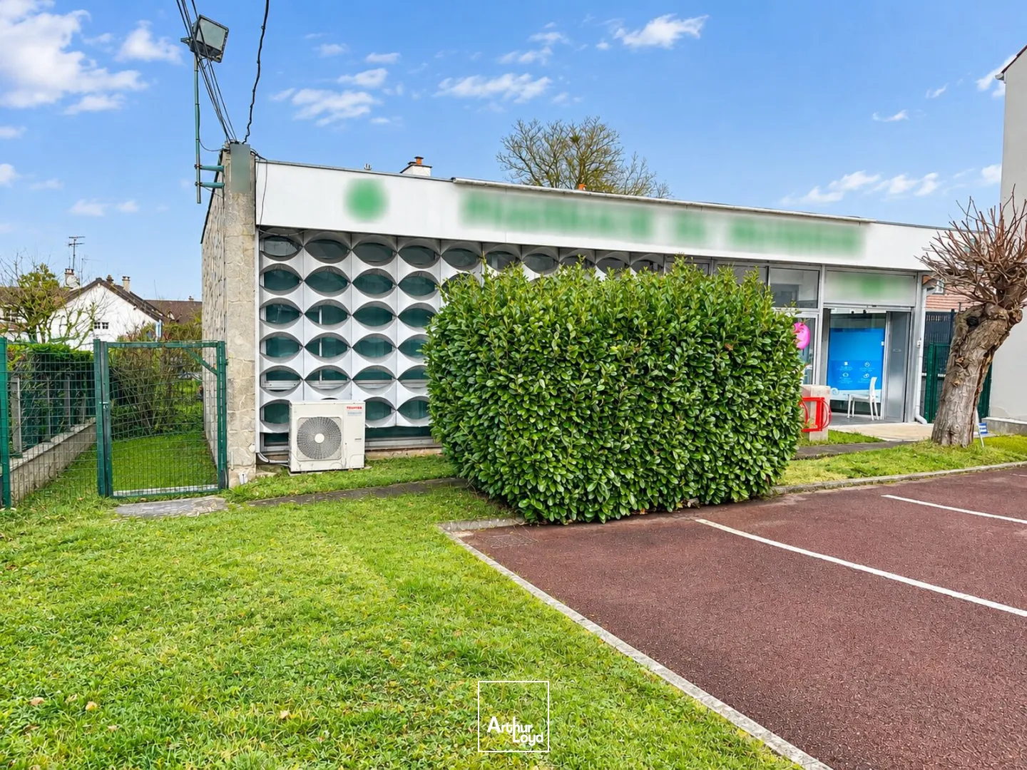 Locaux commerciaux - Location - OSNY - 95520 - 150-150 - 7981892