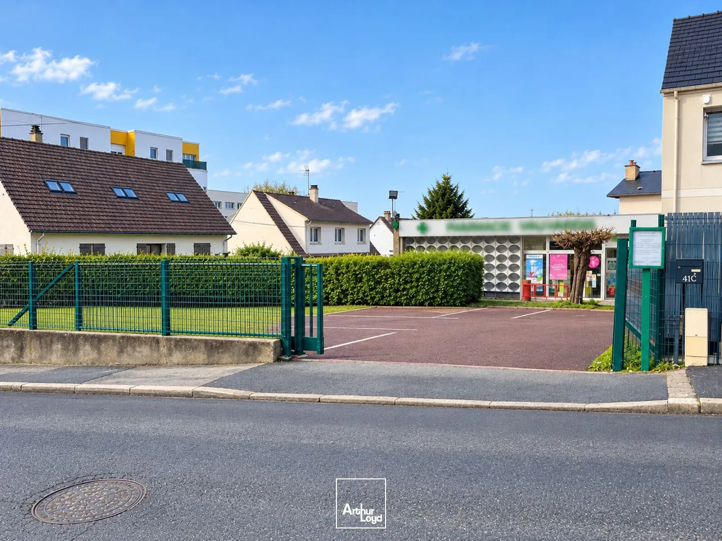 Locaux commerciaux - Location - OSNY - 95520 - 150-150 - 7981890