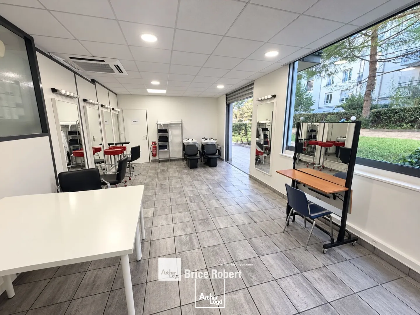 Locaux commerciaux - Location - LYON - 69003 - 234.77-234.77 - 7982266