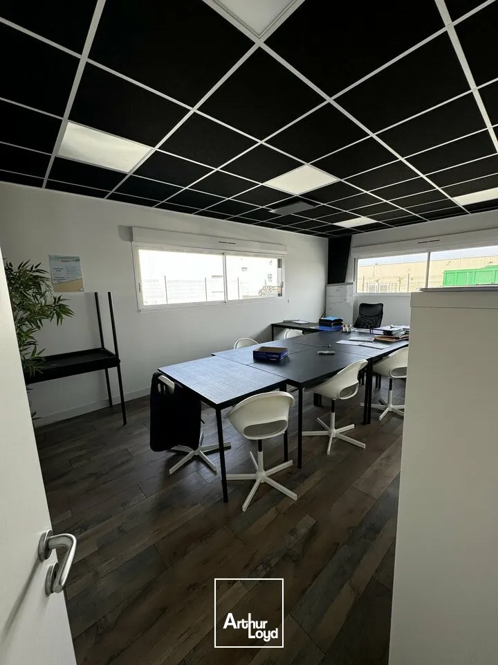 Locaux d'activité & Entrepôts - Vente - CHAURAY - 79180 - 295-295 - 8007970