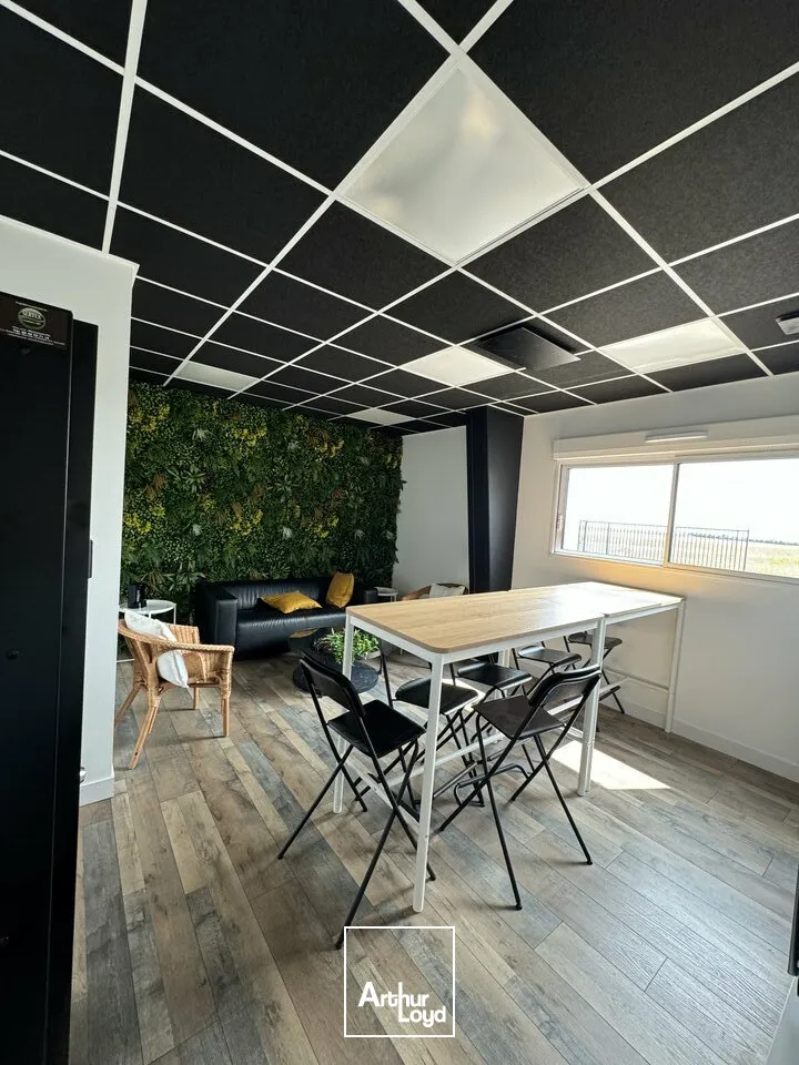 Locaux d'activité & Entrepôts - Vente - CHAURAY - 79180 - 295-295 - 8007976