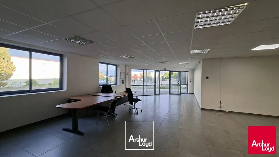Locaux d'activité & Entrepôts - Location - SAINT-SATURNIN - 72650 - 2400-2400 - 8012891